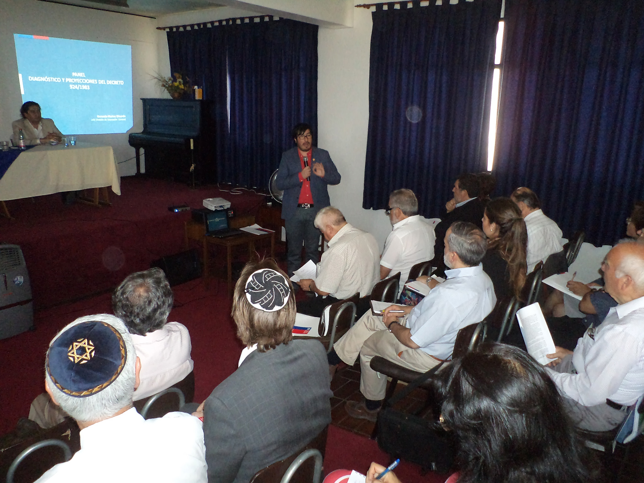 ONAR organiza mesa de diálogo interreligioso sobre la religión en la escuela pública