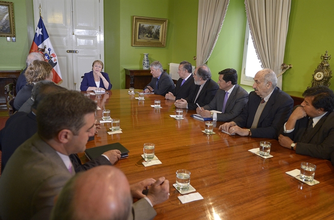 Presidenta Bachelet se reúne con líderes religiosos para abordar itinerario constitucional