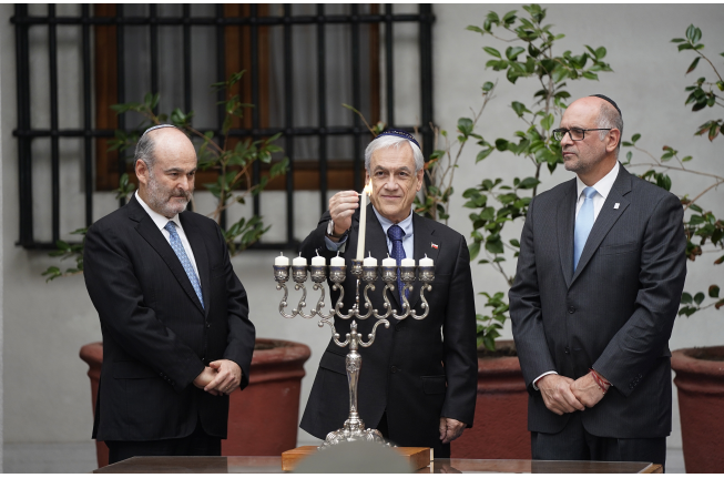 Presidente Piñera encabeza celebración de Jánuca en La Moneda