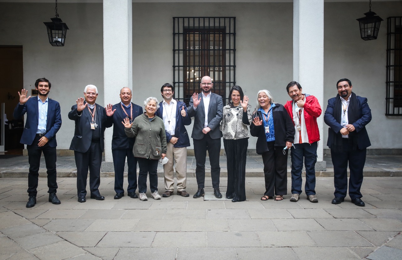 Gobierno anuncia a Nicolás Viel SS.CC. como nuevo capellán de La Moneda de la Iglesia Católica
