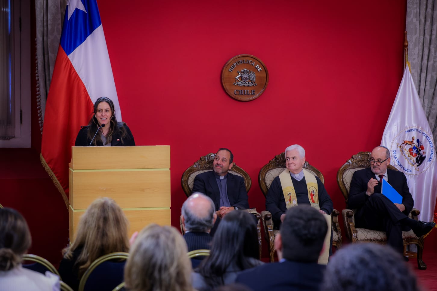 Servicio ecuménico reunió a autoridades y funcionarios en jornada de reconocimiento y memoria